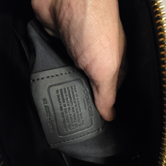 Coach GREEN Handbag with Gold Chain - Picture 11 of 16